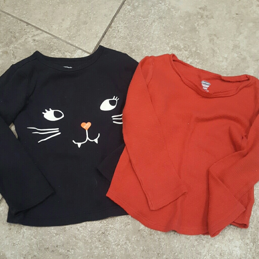 2 shirts size 3